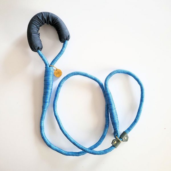 The Ahimsa Leash Blue